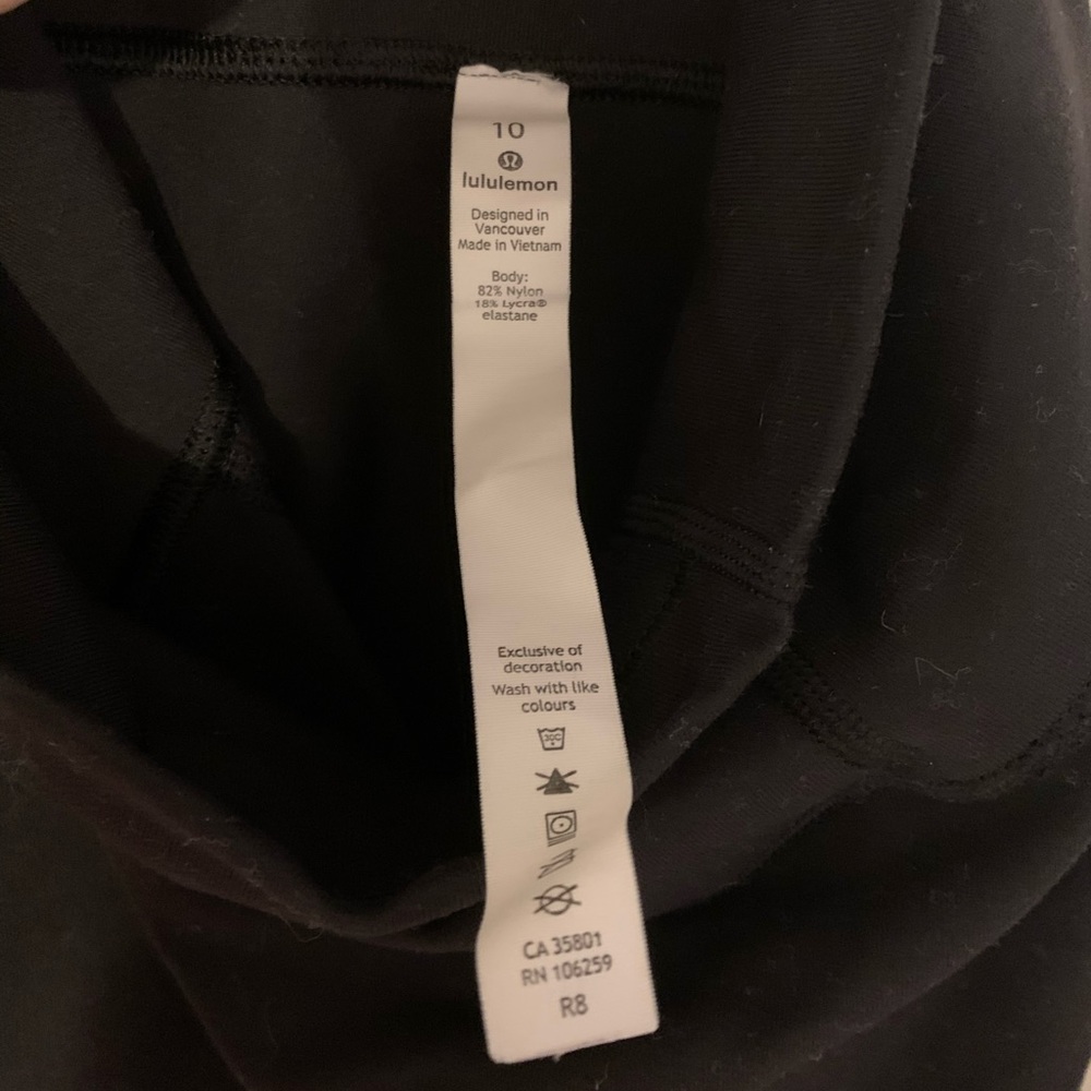 Wunder under Lululemon leggins 25’’